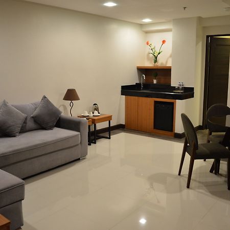 Mango Suites - Santiago City of Santiago Exteriér fotografie